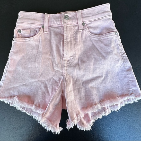 7 For All Mankind Women's Light Pink Mid Rise Distressed Jean Shorts Size 23 - Picture 3 of 12